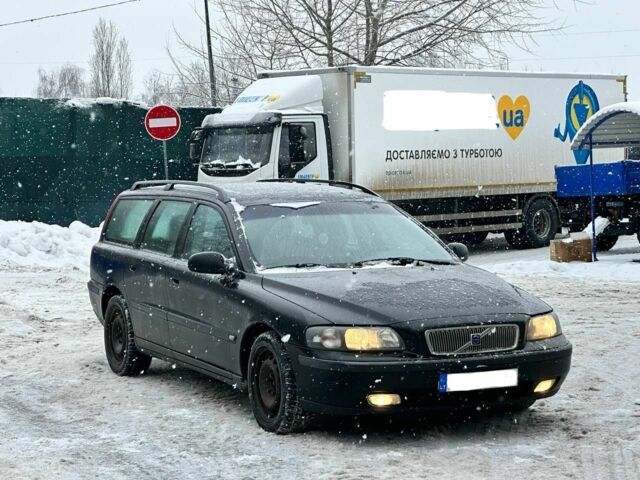 Черный Вольво В70, объемом двигателя 0 л и пробегом 303 тыс. км за 1900 $, фото 1 на Automoto.ua