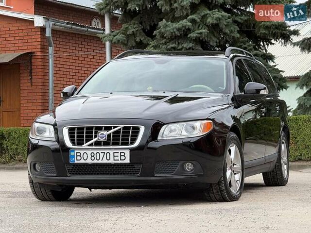 Черный Вольво В70, объемом двигателя 2.4 л и пробегом 323 тыс. км за 7999 $, фото 1 на Automoto.ua