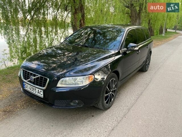 Черный Вольво В70, объемом двигателя 2.4 л и пробегом 313 тыс. км за 7500 $, фото 1 на Automoto.ua