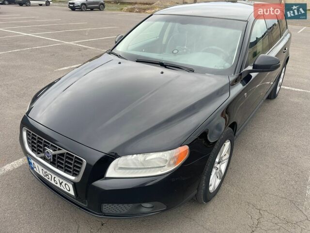 Чорний Вольво V70, об'ємом двигуна 2 л та пробігом 348 тис. км за 8000 $, фото 1 на Automoto.ua