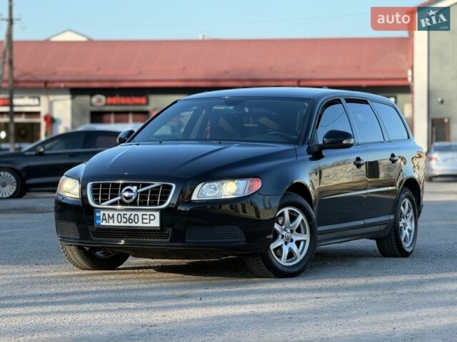 Чорний Вольво V70, об'ємом двигуна 2 л та пробігом 300 тис. км за 7750 $, фото 1 на Automoto.ua