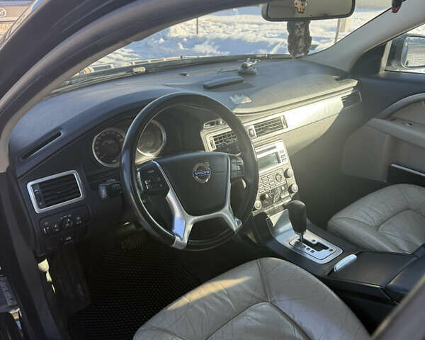 Черный Вольво В70, объемом двигателя 2.4 л и пробегом 312 тыс. км за 10500 $, фото 1 на Automoto.ua