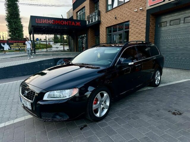Черный Вольво В70, объемом двигателя 1.6 л и пробегом 230 тыс. км за 7950 $, фото 1 на Automoto.ua