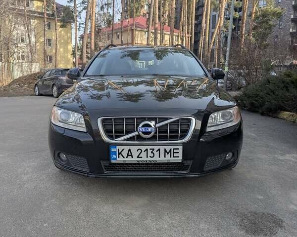 Черный Вольво В70, объемом двигателя 1.56 л и пробегом 283 тыс. км за 7500 $, фото 1 на Automoto.ua