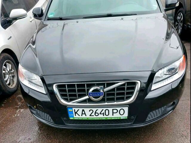 Чорний Вольво V70, об'ємом двигуна 2 л та пробігом 239 тис. км за 12800 $, фото 1 на Automoto.ua