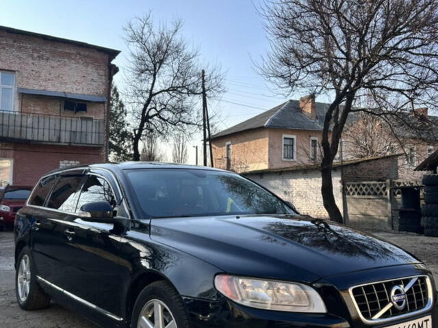 Черный Вольво В70, объемом двигателя 1.98 л и пробегом 395 тыс. км за 8500 $, фото 1 на Automoto.ua