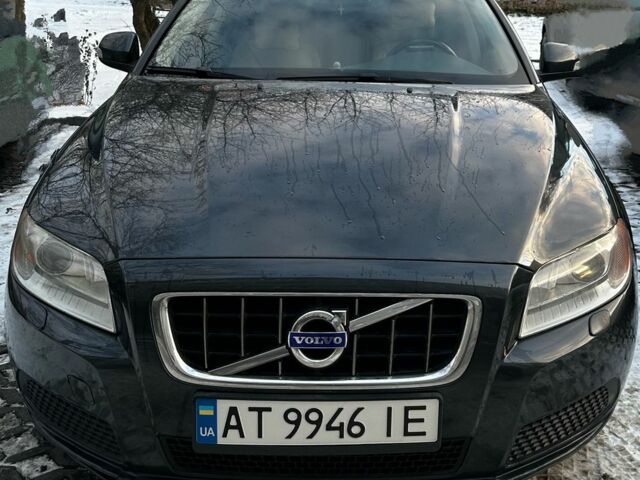 Черный Вольво В70, объемом двигателя 1.6 л и пробегом 220 тыс. км за 8200 $, фото 1 на Automoto.ua