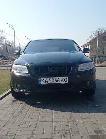 Чорний Вольво V70, об'ємом двигуна 2 л та пробігом 240 тис. км за 8500 $, фото 1 на Automoto.ua