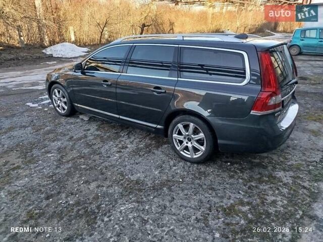 Чорний Вольво V70, об'ємом двигуна 1.56 л та пробігом 271 тис. км за 9500 $, фото 1 на Automoto.ua