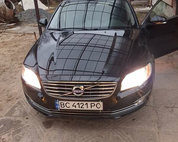 Черный Вольво В70, объемом двигателя 2 л и пробегом 245 тыс. км за 13500 $, фото 1 на Automoto.ua