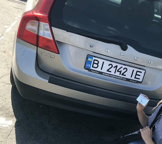 Коричневый Вольво В70, объемом двигателя 2 л и пробегом 344 тыс. км за 6300 $, фото 1 на Automoto.ua