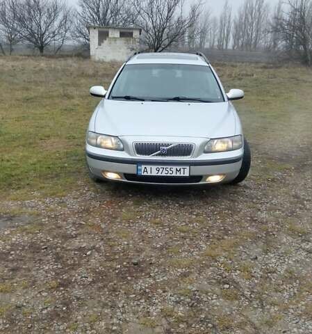 Сірий Вольво V70, об'ємом двигуна 2.4 л та пробігом 330 тис. км за 5300 $, фото 1 на Automoto.ua