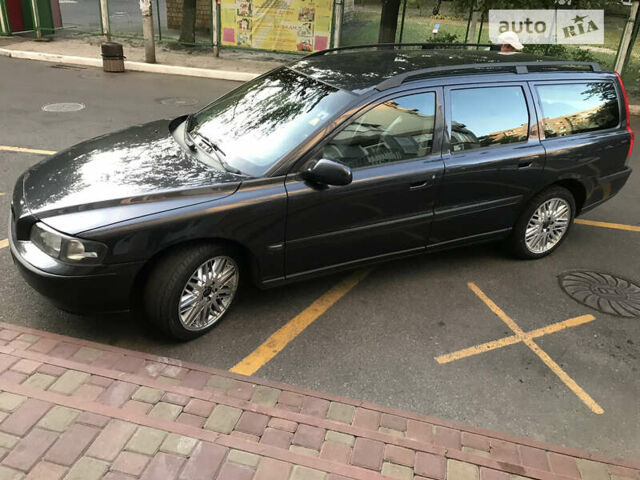 Сірий Вольво V70, об'ємом двигуна 2.4 л та пробігом 283 тис. км за 5500 $, фото 1 на Automoto.ua