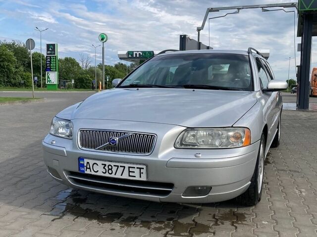 Сірий Вольво V70, об'ємом двигуна 2.4 л та пробігом 328 тис. км за 6999 $, фото 1 на Automoto.ua