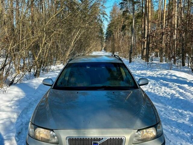 Серый Вольво В70, объемом двигателя 0 л и пробегом 324 тыс. км за 1900 $, фото 1 на Automoto.ua