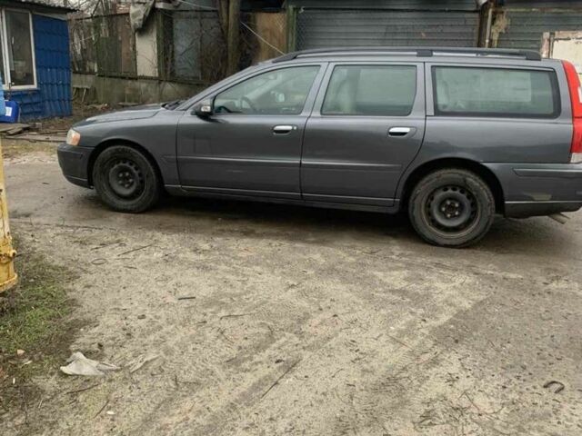 Серый Вольво В70, объемом двигателя 0 л и пробегом 400 тыс. км за 3300 $, фото 1 на Automoto.ua