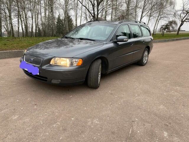 Сірий Вольво V70, об'ємом двигуна 2.4 л та пробігом 468 тис. км за 3300 $, фото 1 на Automoto.ua