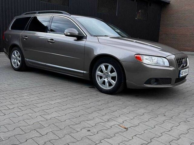 Серый Вольво В70, объемом двигателя 1.6 л и пробегом 297 тыс. км за 8700 $, фото 1 на Automoto.ua