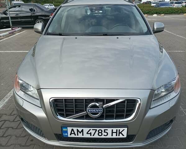 Сірий Вольво V70, об'ємом двигуна 1.56 л та пробігом 184 тис. км за 9900 $, фото 1 на Automoto.ua
