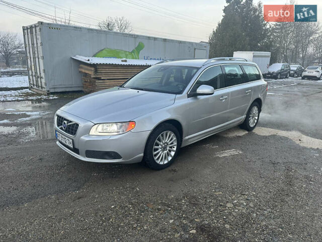 Серый Вольво В70, объемом двигателя 1.56 л и пробегом 198 тыс. км за 10500 $, фото 1 на Automoto.ua