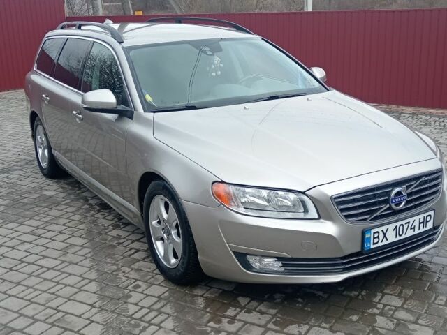 Серый Вольво В70, объемом двигателя 1.6 л и пробегом 205 тыс. км за 9500 $, фото 1 на Automoto.ua