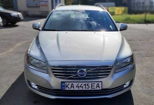 Серый Вольво В70, объемом двигателя 1.6 л и пробегом 245 тыс. км за 10945 $, фото 1 на Automoto.ua