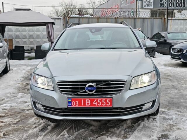Сірий Вольво V70, об'ємом двигуна 2 л та пробігом 215 тис. км за 14300 $, фото 1 на Automoto.ua