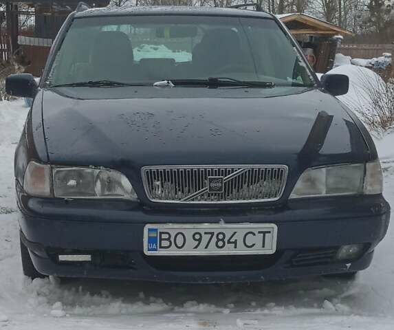 Синий Вольво В70, объемом двигателя 2 л и пробегом 345 тыс. км за 4700 $, фото 1 на Automoto.ua