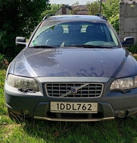 Синій Вольво V70, об'ємом двигуна 2.4 л та пробігом 346 тис. км за 3700 $, фото 1 на Automoto.ua