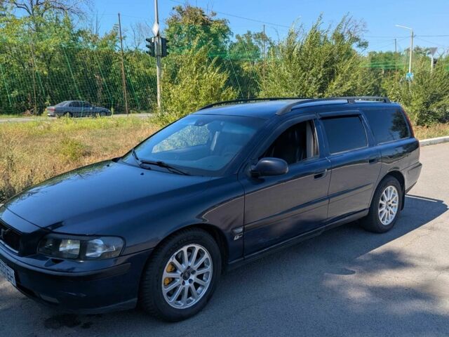 Синій Вольво V70, об'ємом двигуна 2.4 л та пробігом 288 тис. км за 6998 $, фото 1 на Automoto.ua