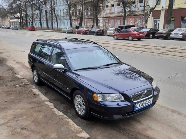 Синий Вольво В70, объемом двигателя 2.4 л и пробегом 3 тыс. км за 6004 $, фото 1 на Automoto.ua