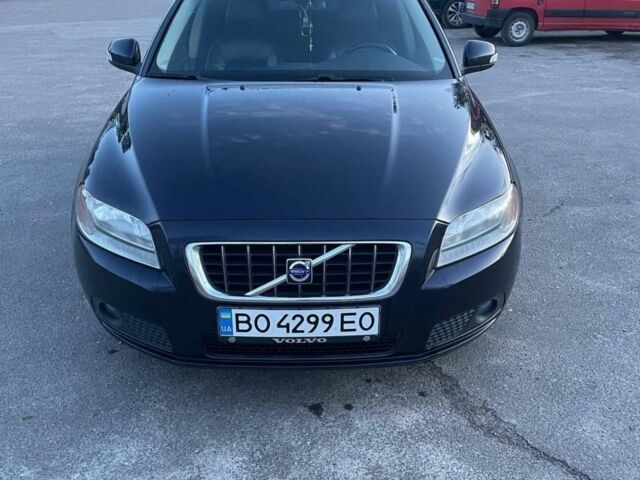 Синий Вольво В70, объемом двигателя 2 л и пробегом 281 тыс. км за 8400 $, фото 1 на Automoto.ua