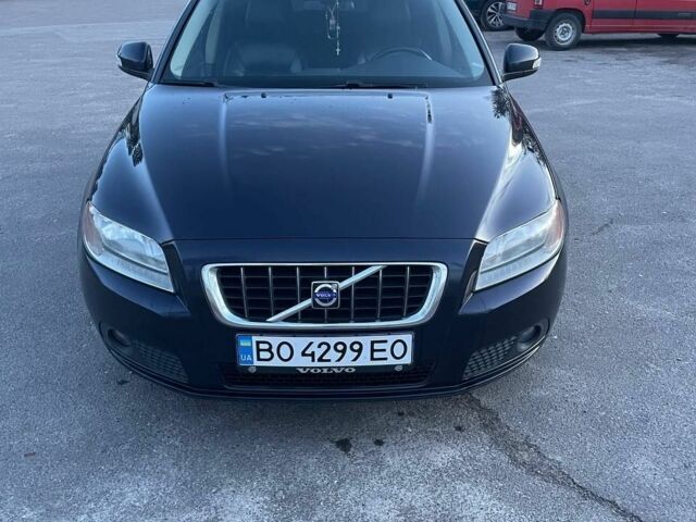 Синий Вольво В70, объемом двигателя 2 л и пробегом 281 тыс. км за 8400 $, фото 1 на Automoto.ua