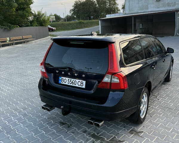 Синій Вольво V70, об'ємом двигуна 2 л та пробігом 255 тис. км за 8600 $, фото 1 на Automoto.ua