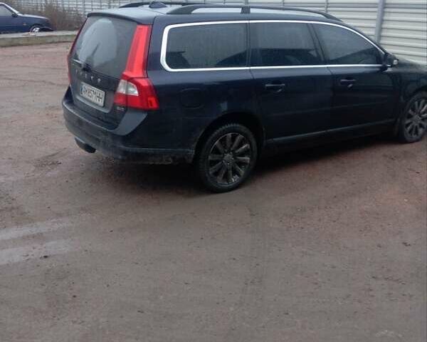 Синій Вольво V70, об'ємом двигуна 2.4 л та пробігом 320 тис. км за 10500 $, фото 1 на Automoto.ua