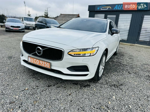 Білий Вольво В90, об'ємом двигуна 2 л та пробігом 240 тис. км за 19700 $, фото 1 на Automoto.ua