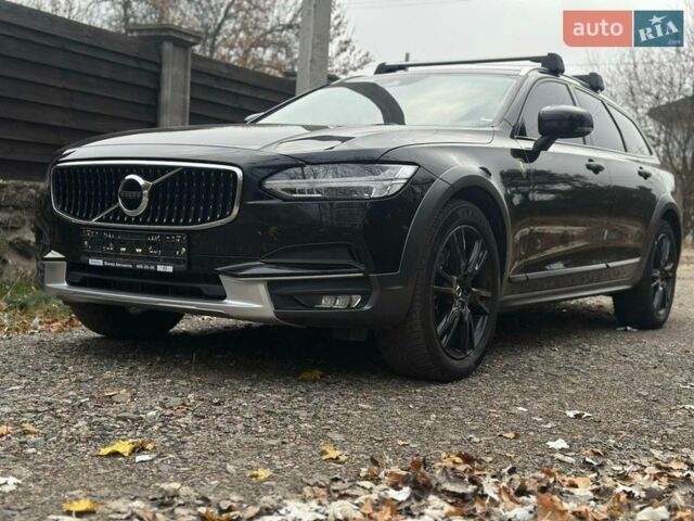 Чорний Вольво В90, об'ємом двигуна 2 л та пробігом 152 тис. км за 28900 $, фото 1 на Automoto.ua