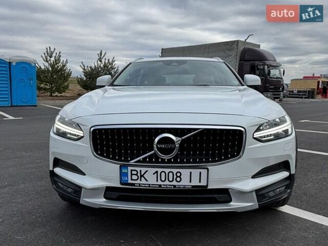 Вольво В90, объемом двигателя 2 л и пробегом 196 тыс. км за 30500 $, фото 1 на Automoto.ua