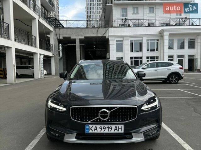 Серый Вольво В90, объемом двигателя 1.97 л и пробегом 313 тыс. км за 23400 $, фото 1 на Automoto.ua