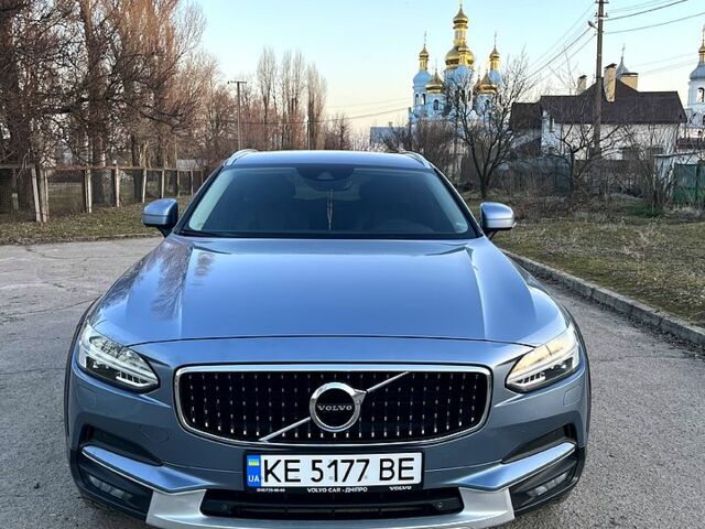 Серый Вольво В90, объемом двигателя 2 л и пробегом 310 тыс. км за 24500 $, фото 1 на Automoto.ua