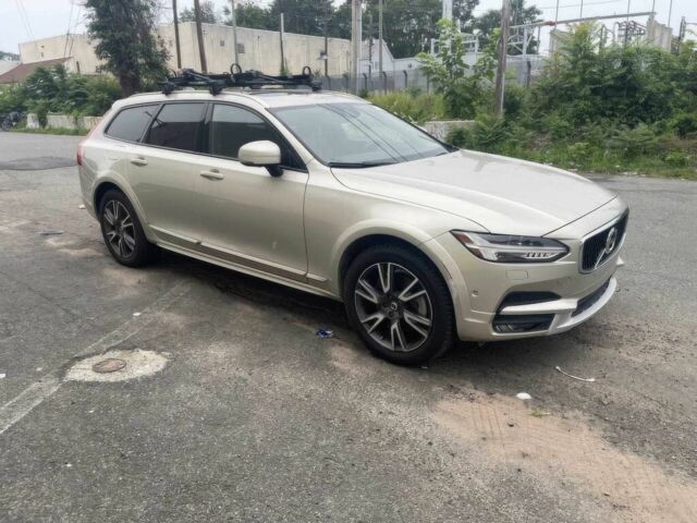 Сірий Вольво В90, об'ємом двигуна 2 л та пробігом 66 тис. км за 10000 $, фото 1 на Automoto.ua