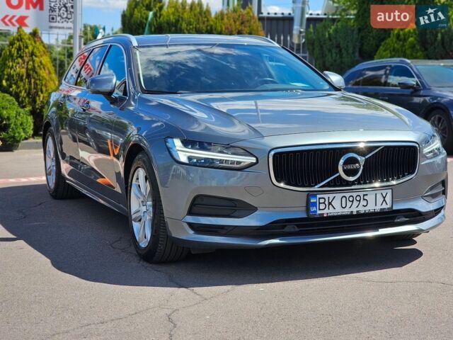 Серый Вольво В90, объемом двигателя 1.97 л и пробегом 163 тыс. км за 20990 $, фото 1 на Automoto.ua