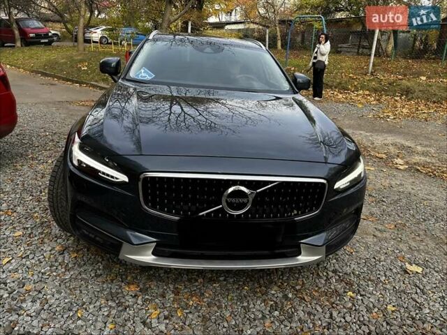 Синий Вольво В90, объемом двигателя 1.97 л и пробегом 106 тыс. км за 31700 $, фото 1 на Automoto.ua