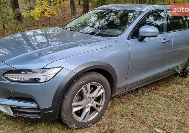 Синій Вольво В90, об'ємом двигуна 1.97 л та пробігом 124 тис. км за 31000 $, фото 1 на Automoto.ua