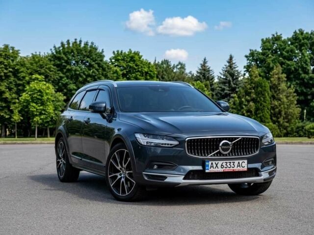 Синий Вольво В90, объемом двигателя 2 л и пробегом 65 тыс. км за 35000 $, фото 1 на Automoto.ua