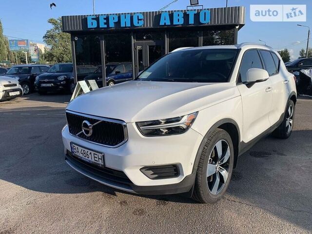 Білий Вольво XC40, об'ємом двигуна 2 л та пробігом 13 тис. км за 30900 $, фото 1 на Automoto.ua