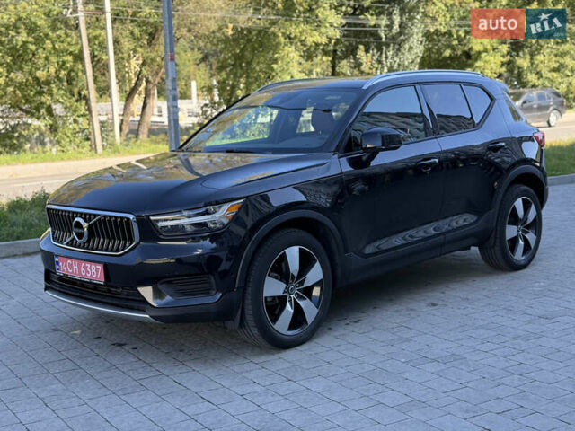 Білий Вольво XC40, об'ємом двигуна 1.97 л та пробігом 73 тис. км за 22800 $, фото 1 на Automoto.ua