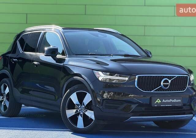 Черный Вольво XC40, объемом двигателя 1.97 л и пробегом 91 тыс. км за 23500 $, фото 1 на Automoto.ua