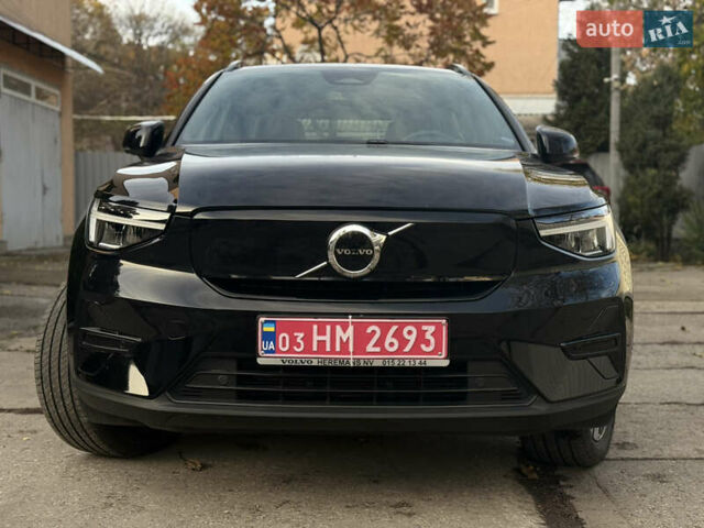Черный Вольво XC40, объемом двигателя 0 л и пробегом 16 тыс. км за 28700 $, фото 1 на Automoto.ua
