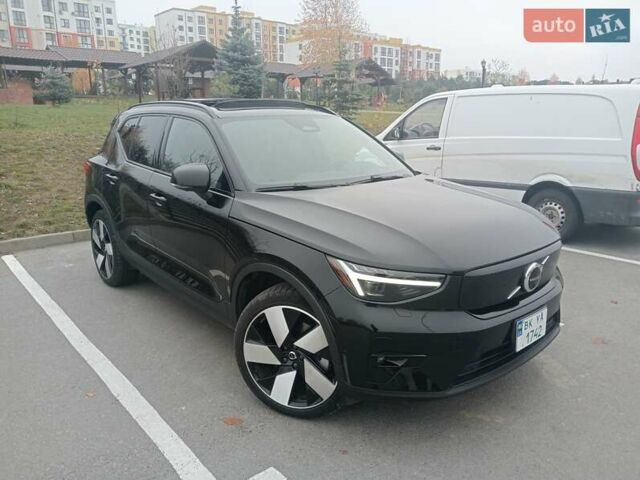 Чорний Вольво XC40, об'ємом двигуна 0 л та пробігом 28 тис. км за 28900 $, фото 1 на Automoto.ua